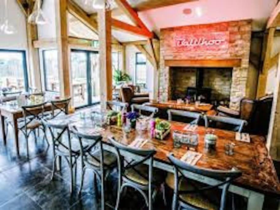 Blueberry Cottage - Lower Mill Estate Somerford Keynes エクステリア 写真
