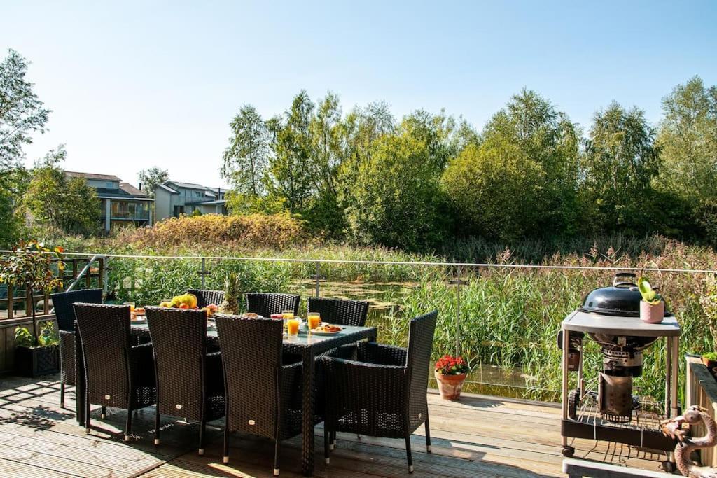 Blueberry Cottage - Lower Mill Estate Somerford Keynes エクステリア 写真