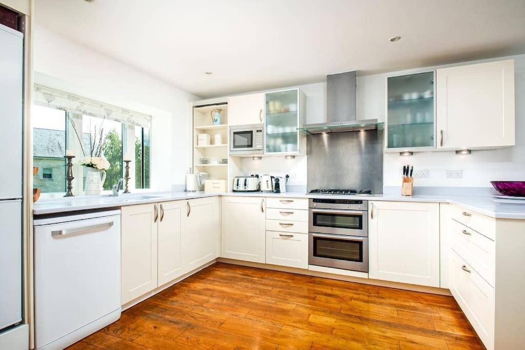 Blueberry Cottage - Lower Mill Estate Somerford Keynes エクステリア 写真