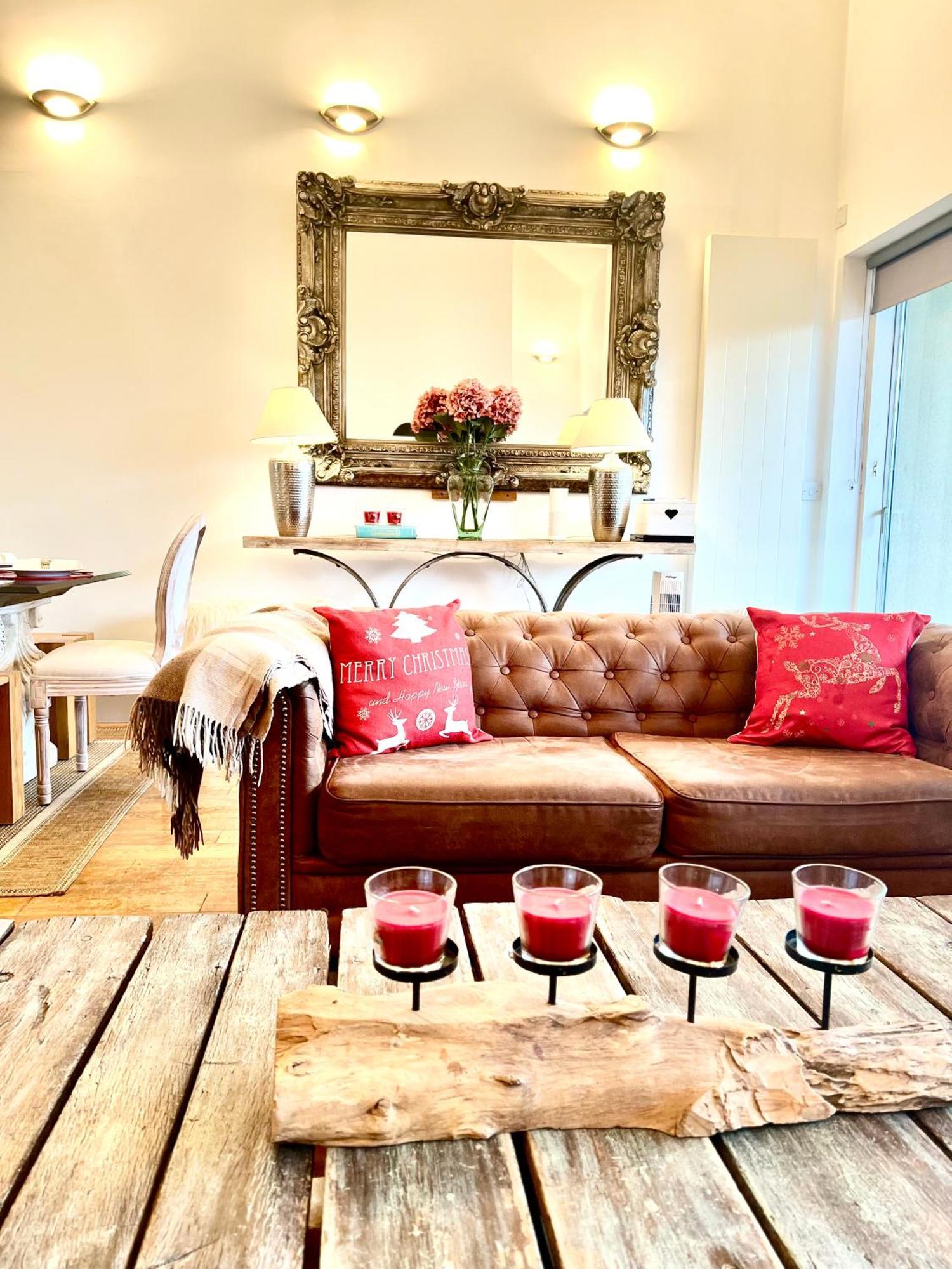 Blueberry Cottage - Lower Mill Estate Somerford Keynes エクステリア 写真